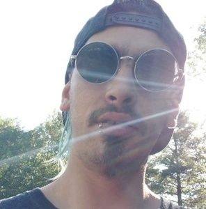 Meet your Posher, Eric